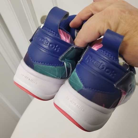 Reebok Colorful Print 3D Ultralite Sneakers Size 6, Walking, Running - Picture 10 of 16